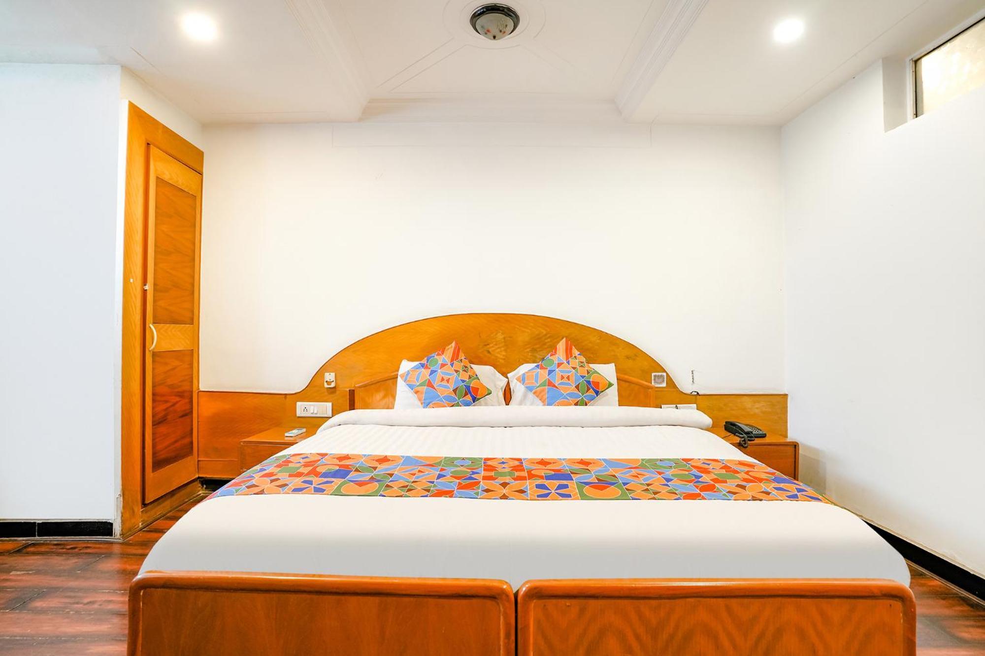 נאסיק Fabhotel Silver Inn II מראה חיצוני תמונה