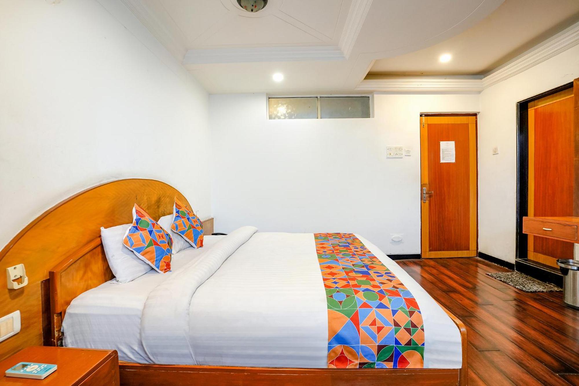 נאסיק Fabhotel Silver Inn II מראה חיצוני תמונה